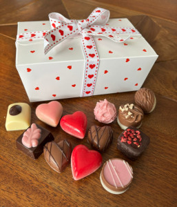 (image for) 40 Chocolate Romantic Box