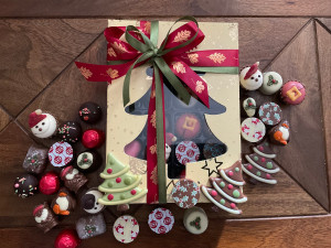 (image for) Christmas Tree 24 Chocolates Box